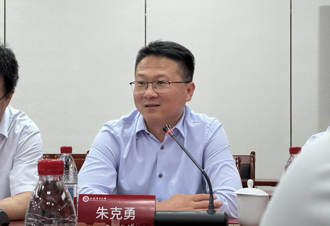 朱克勇接待保定市政府及企业代表团来访 朱克勇接待保定市政府及企业代表团来访